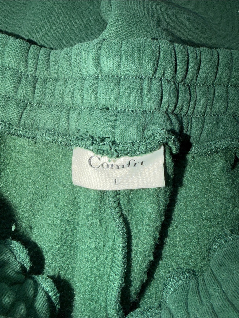 woman’s green Comfrt sweatpants - Picture 5 of 5
